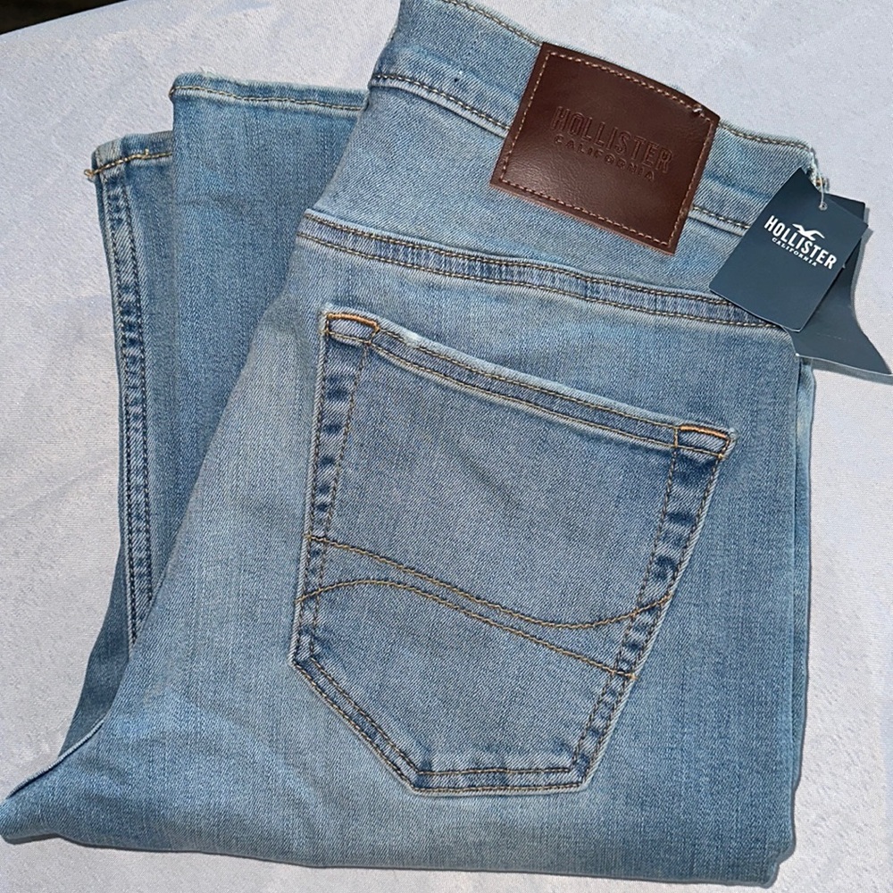 Brand new Men’s Hollister Boot W31 L36